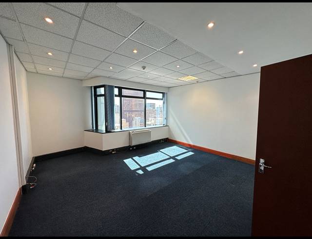 319M² OFFICE TO LET IN CAPE TOWN CITY CENTRE